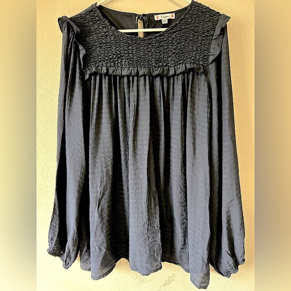 L love Tops - L love women’s PLUS SIZE 2xL navy blue boho blouse, long sleeve